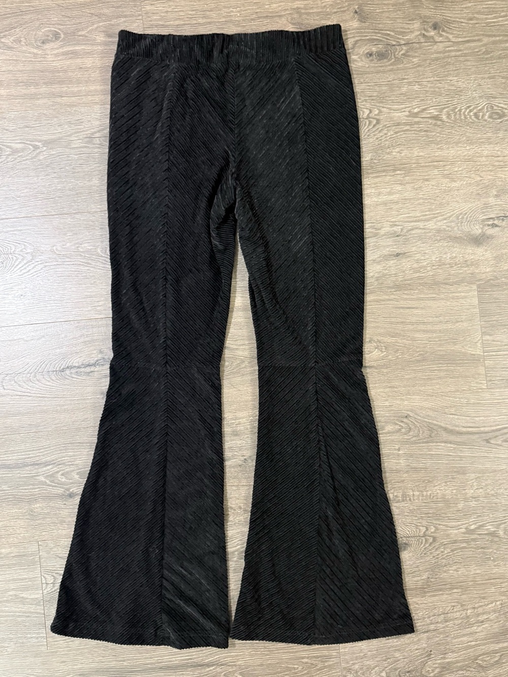 *NWT* Free People Penny Pull-On Velvet Flare Pants - Picture 10 of 10